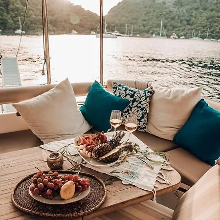 Layla Italian Custom Made Yacht 12 Islands *